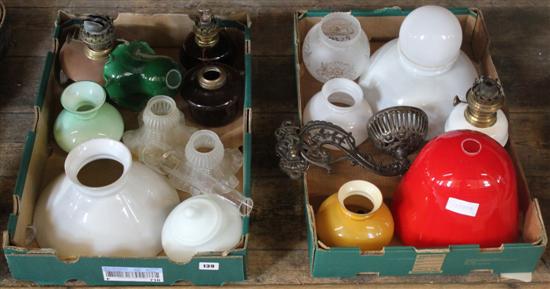 5 oil lamps & 11 glass shades (-)